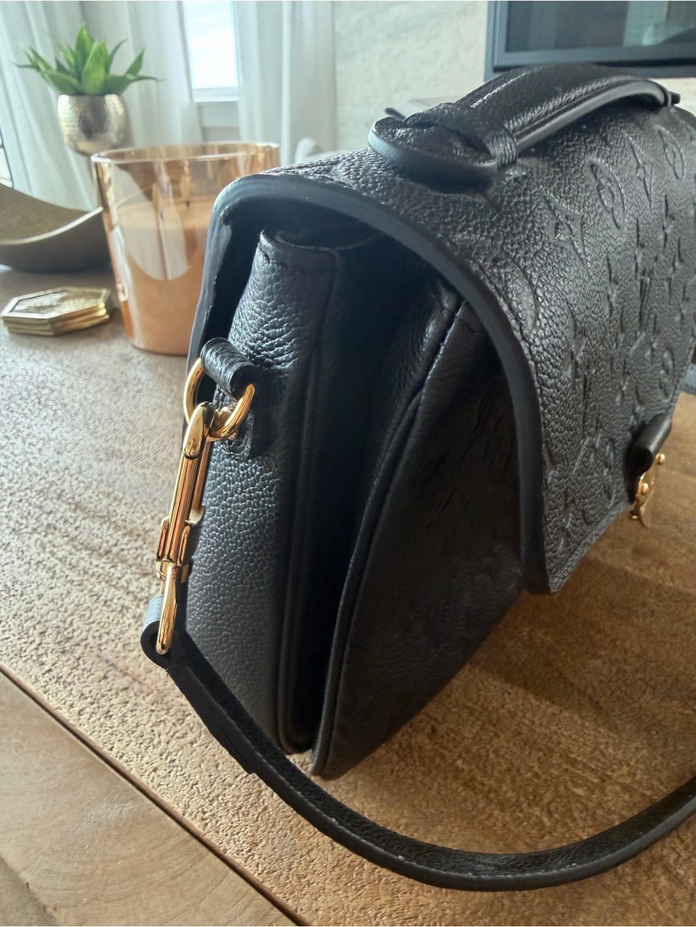 Louis Vuitton Black Pochette Métis Monogram Crossbody - Picture 6 of 8